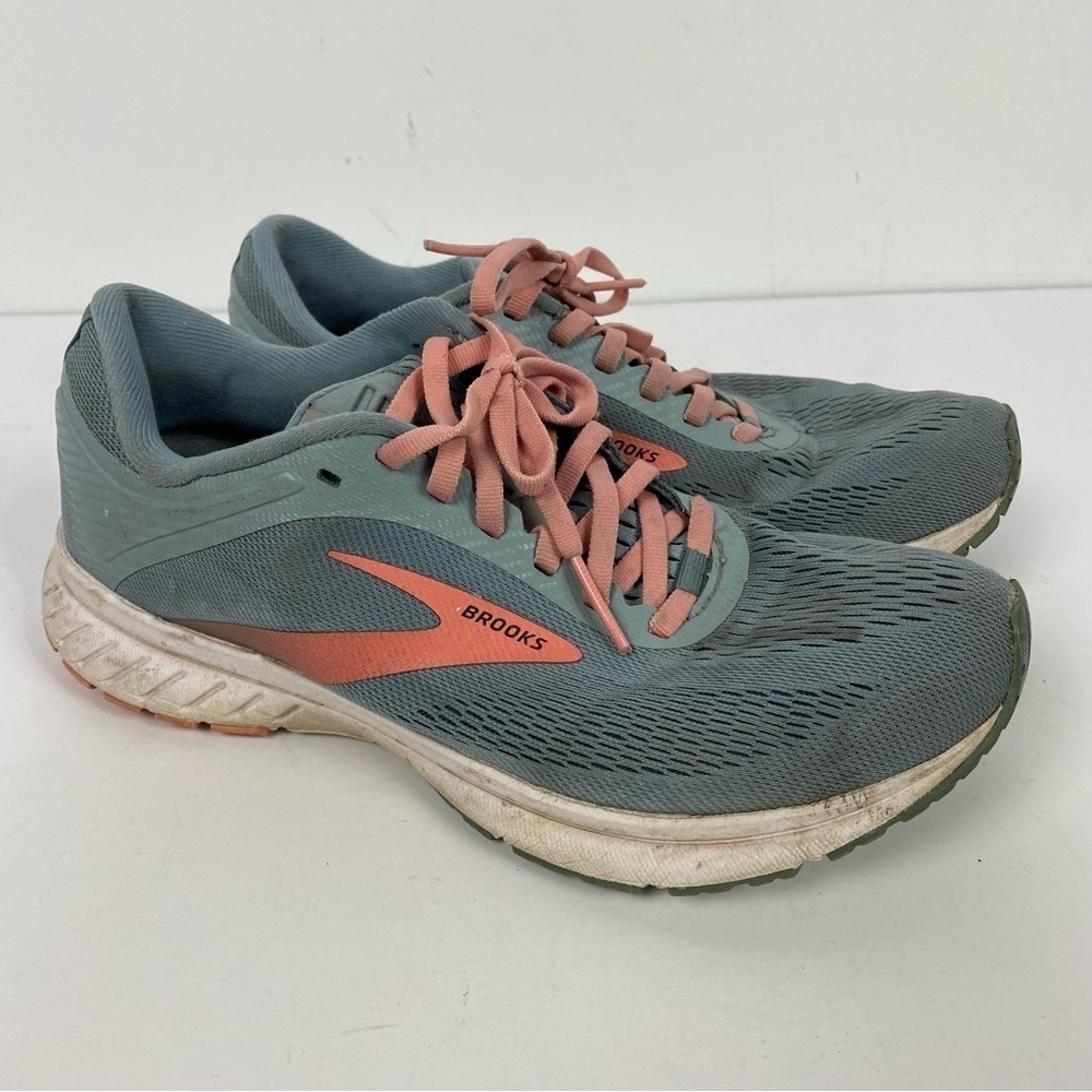 Brooks Transmit 2 Blue & Pink Athletic Running Shoes